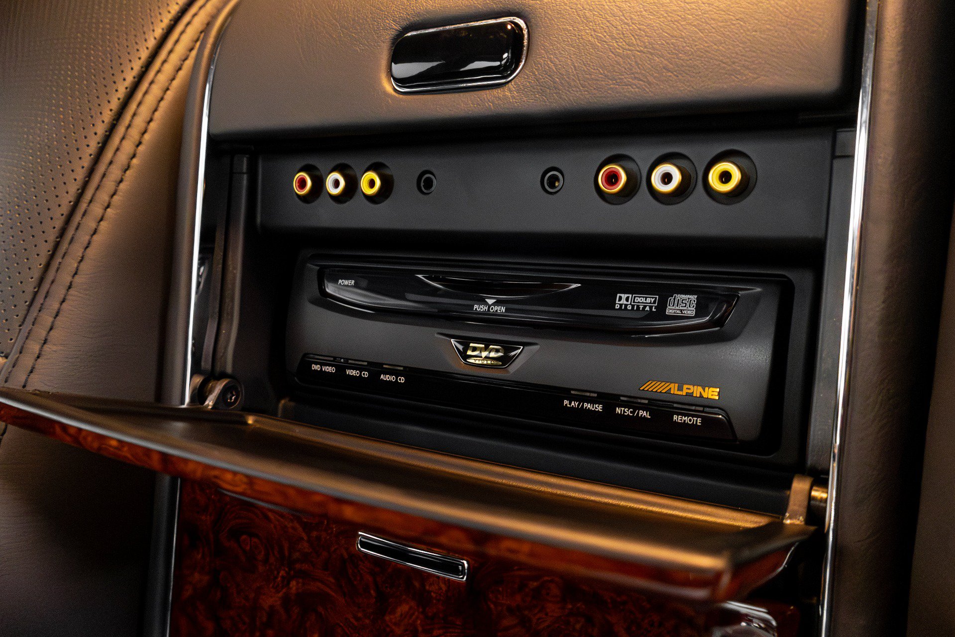 Used 2004 Maybach 57 RWD image 26