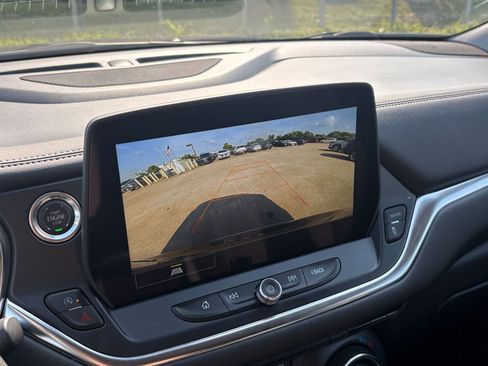 Used 2025 Chevrolet Blazer LT FWD image 24