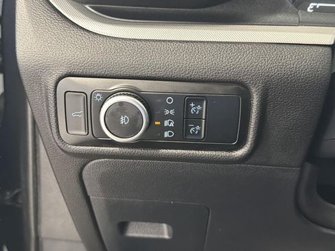 Used 2024 Ford Explorer XLT w/ Equipment Group 202A AWD/4WD image 10