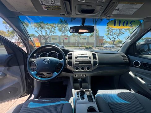 Used 2011 Toyota Tacoma PreRunner w/ TRD Off-Road Pkg w/JBL Audio RWD image 19