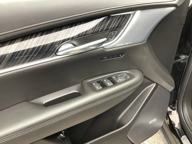 Used 2024 Cadillac XT6 Premium Luxury w/ LPO, Floor Liner Package AWD/4WD image 15