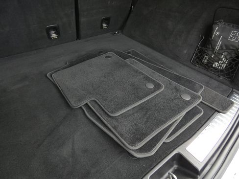 Used 2016 Mercedes-Benz GLE 350 w/ Premium Package image 85