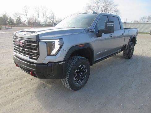 New 2026 GMC Sierra 2500 AT4X image 9