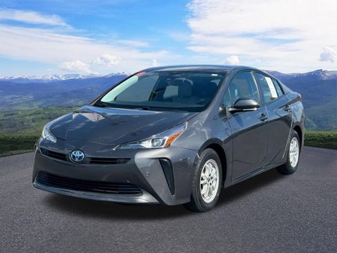 Used 2022 Toyota Prius LE FWD image 1