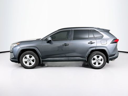 Used 2021 Toyota RAV4 XLE w/ XLE Grade Weather Package FWD image 4