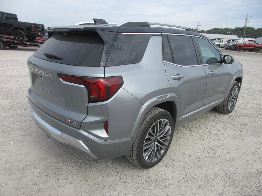 New 2027 GMC Terrain Denali w/ LPO, Black Badging Package AWD/4WD image 4