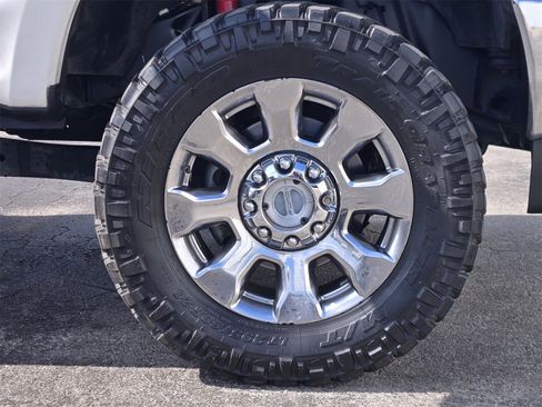 Used 2017 Ford F350 Lariat w/ Lariat Ultimate Package image 14