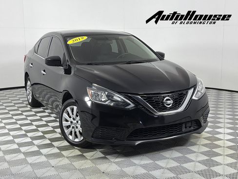 Used 2019 Nissan Sentra S FWD image 1