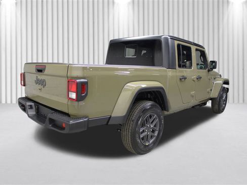 New 2026 Jeep Gladiator Sport image 3