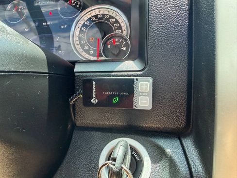 Used 2015 RAM 1500 Laramie AWD/4WD image 45