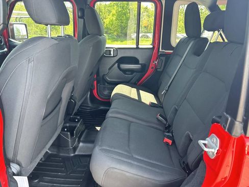 Used 2022 Jeep Wrangler Unlimited Sport image 19