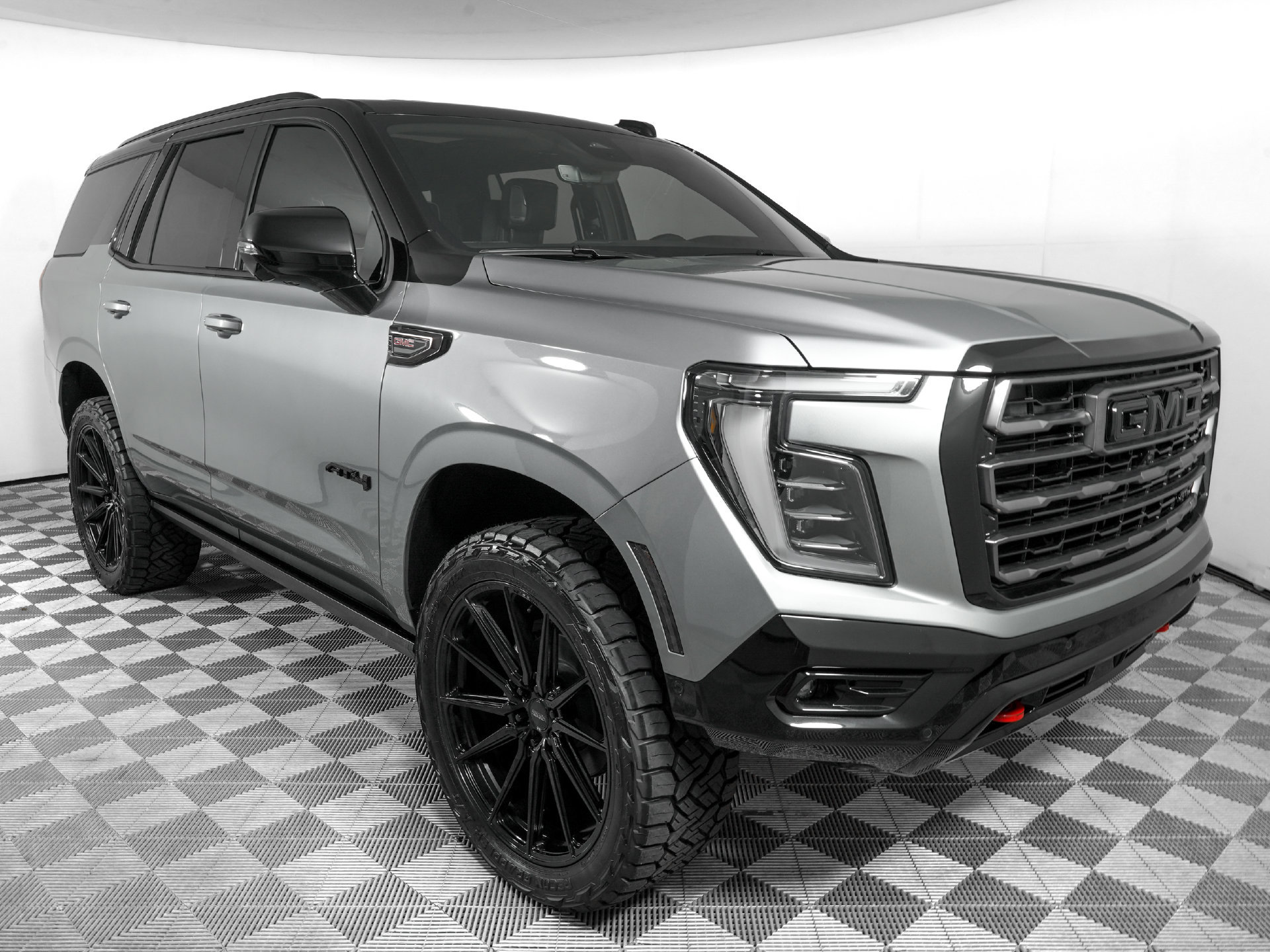 Used 2026 GMC Yukon AT4 Ultimate AWD/4WD image 3