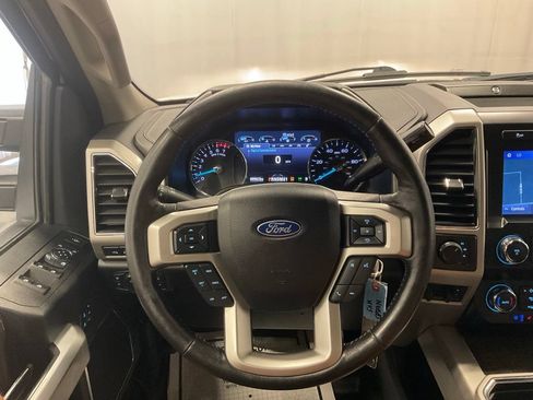 Used 2020 Ford F250 Lariat w/ Lariat Value Package AWD/4WD image 16