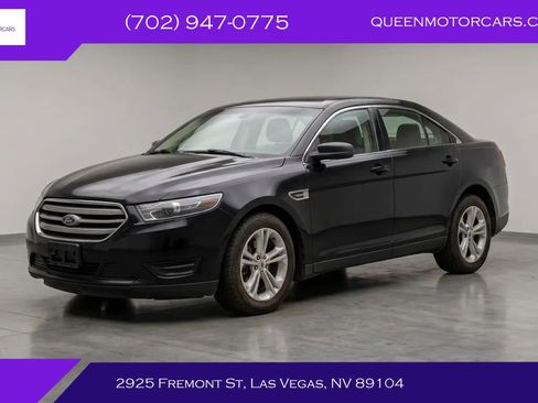 Used 2017 Ford Taurus SE FWD image 1