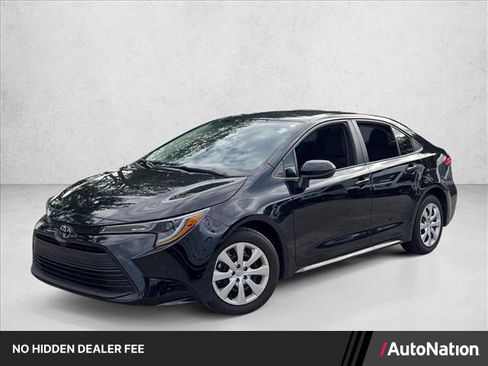 Used 2024 Toyota Corolla LE FWD image 1