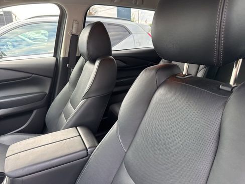 Used 2023 MAZDA CX-9 Touring Plus image 4