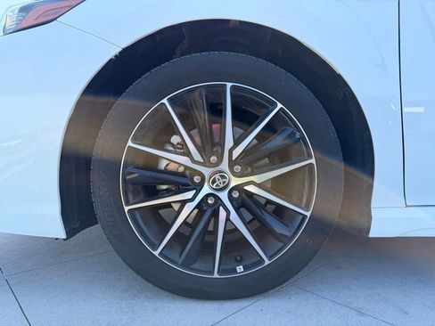 Used 2023 Toyota Camry SE w/ Convenience Package FWD image 10