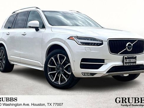 Used 2017 Volvo XC90 T6 Momentum w/ Vision Package image 1