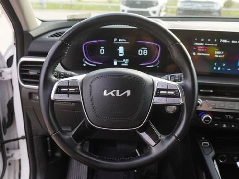 Used 2025 Kia Telluride S AWD/4WD image 30