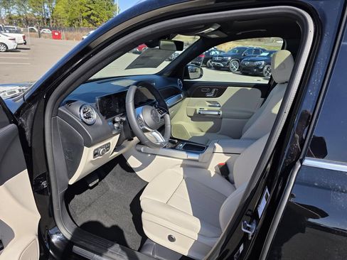 Used 2026 Mercedes-Benz GLB 250 image 21