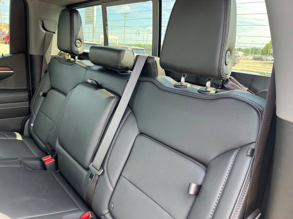 Used 2023 GMC Sierra 1500 Denali AWD/4WD image 28