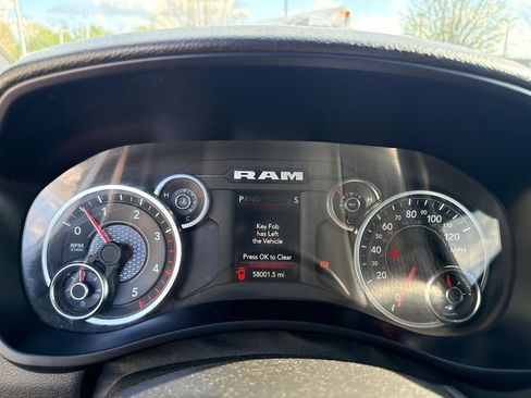 Used 2024 RAM 3500 Tradesman w/ Chrome Appearance Group AWD/4WD image 15