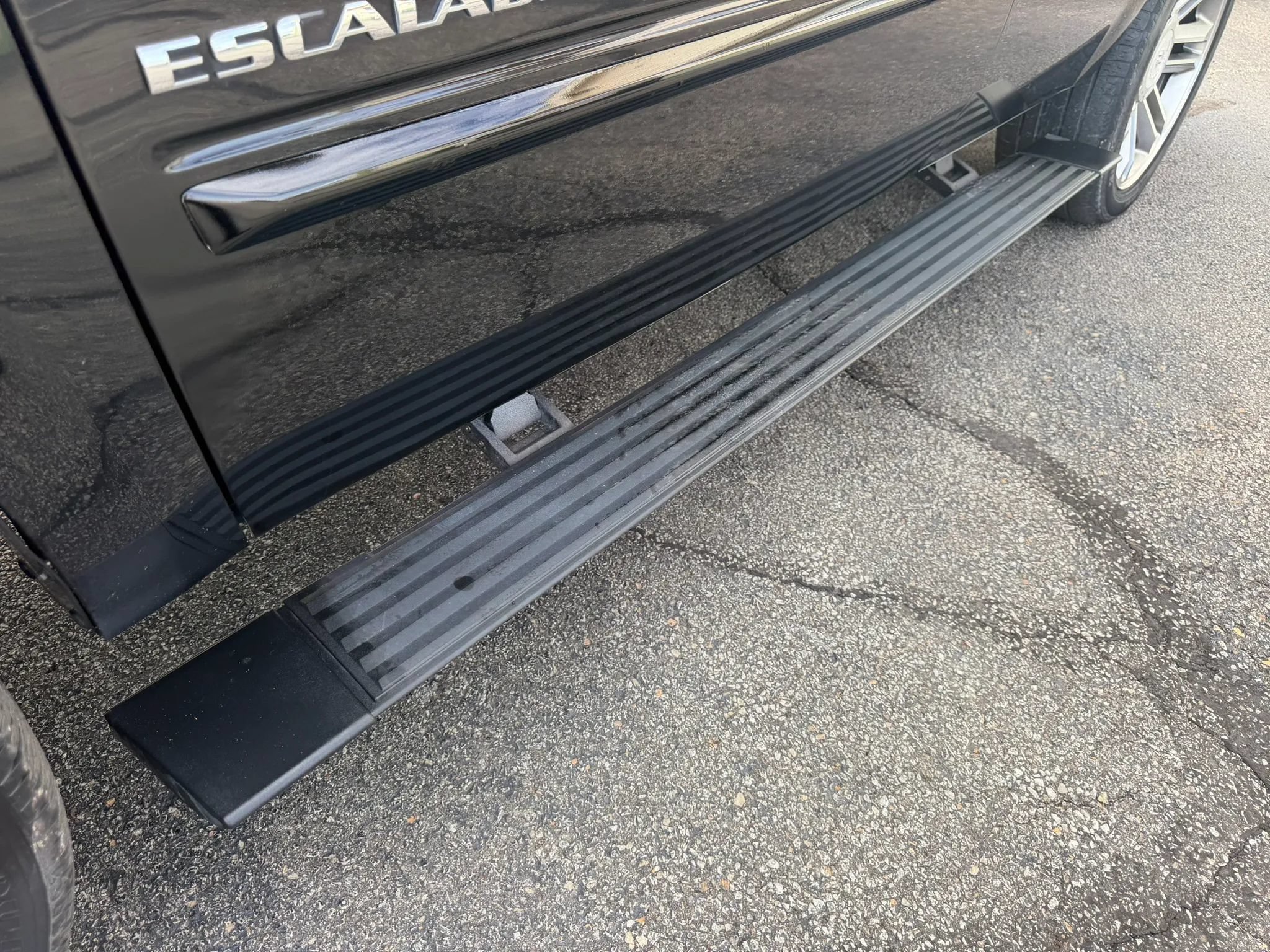 Used 2014 Cadillac Escalade Premium AWD/4WD image 69