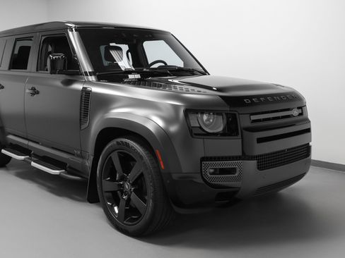 Used 2023 Land Rover Defender 110 Carpathian Edition AWD/4WD image 9