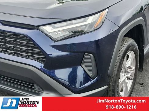 Used 2025 Toyota RAV4 XLE w/ Convenience Package FWD image 11