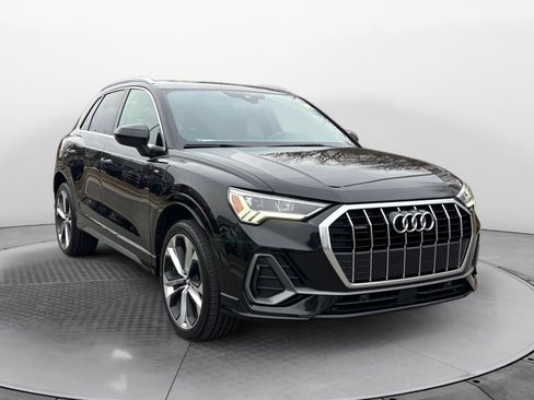 Used 2020 Audi Q3 2.0T Premium Plus w/ Premium Plus Package image 1