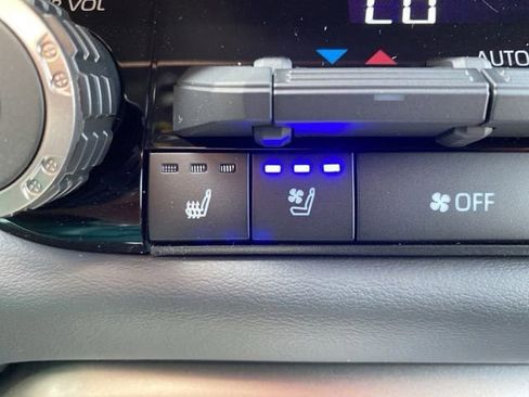 New 2026 Toyota Tundra Platinum AWD/4WD image 11