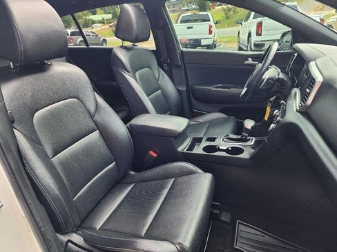 Used 2020 Kia Sportage S w/ S Sunroof Package image 13