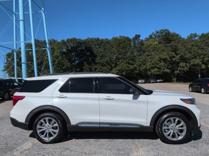 Certified 2020 Ford Explorer XLT w/ Equipment Group 202A