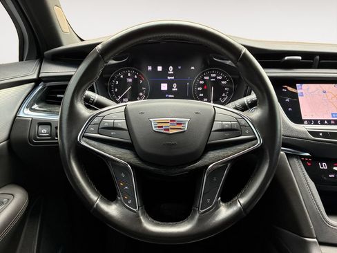 Used 2021 Cadillac XT5 Premium Luxury AWD/4WD image 23