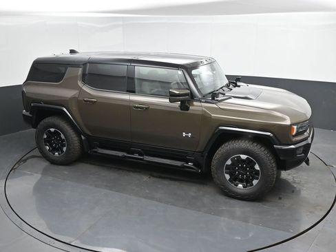 Used 2024 GMC Hummer EV 3X w/ Extreme Off-Road Package AWD/4WD image 45
