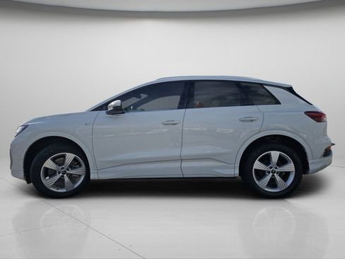 Used 2023 Audi Q4 e-tron Premium Plus image 22