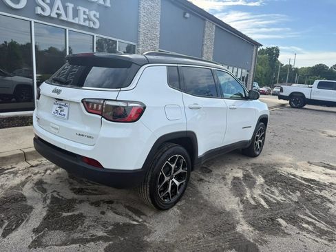 Used 2025 Jeep Compass Limited AWD/4WD image 7