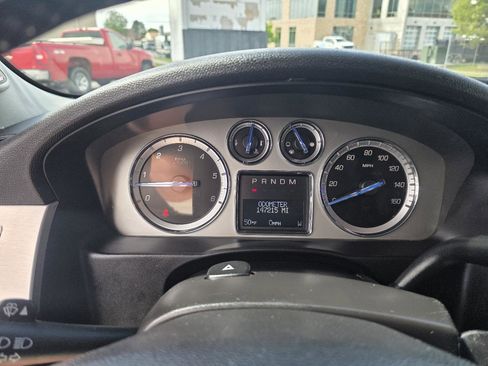Used 2014 Cadillac Escalade Luxury AWD/4WD image 15
