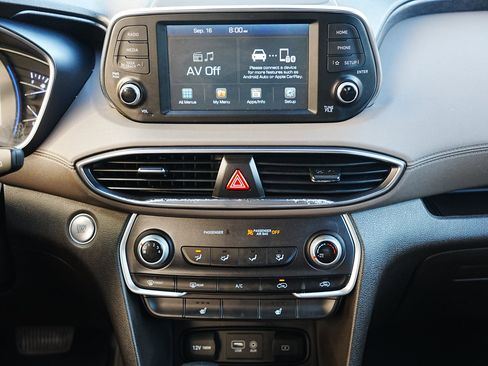 Used 2020 Hyundai Santa Fe SEL image 16