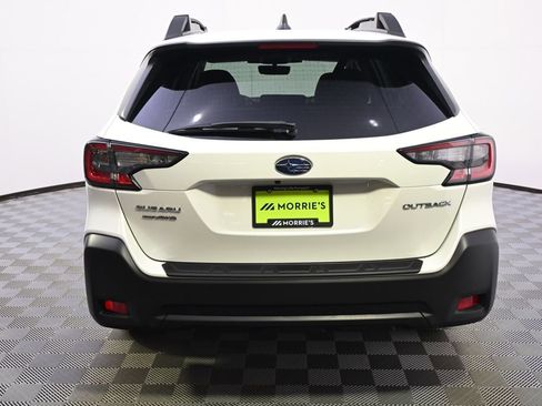 Used 2025 Subaru Outback Premium image 5