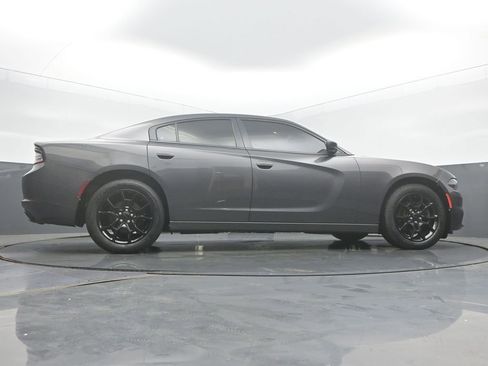 Used 2017 Dodge Charger SXT AWD/4WD image 49