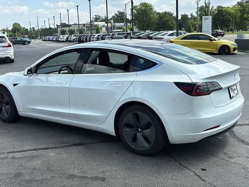 Used 2020 Tesla Model 3 Standard Range Plus RWD image 4
