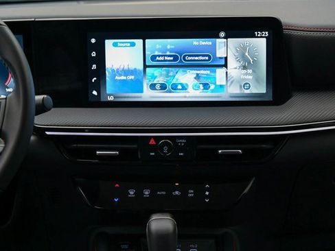 New 2025 Nissan Kicks SR image 23