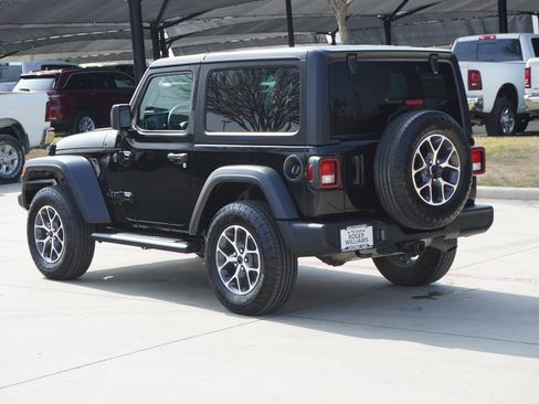 Used 2024 Jeep Wrangler Sport S image 3