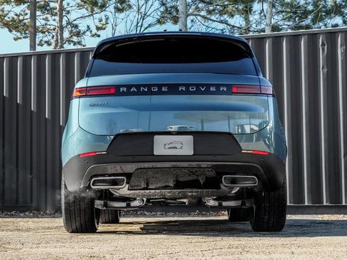 New 2026 Land Rover Range Rover Sport SE AWD/4WD image 7