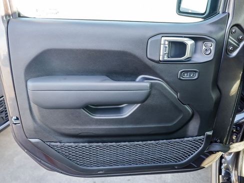 New 2025 Jeep Gladiator Rubicon w/ Safety Group image 22