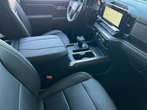 Used 2024 GMC Sierra 1500 SLT w/ SLT Premium Plus Package AWD/4WD image 15