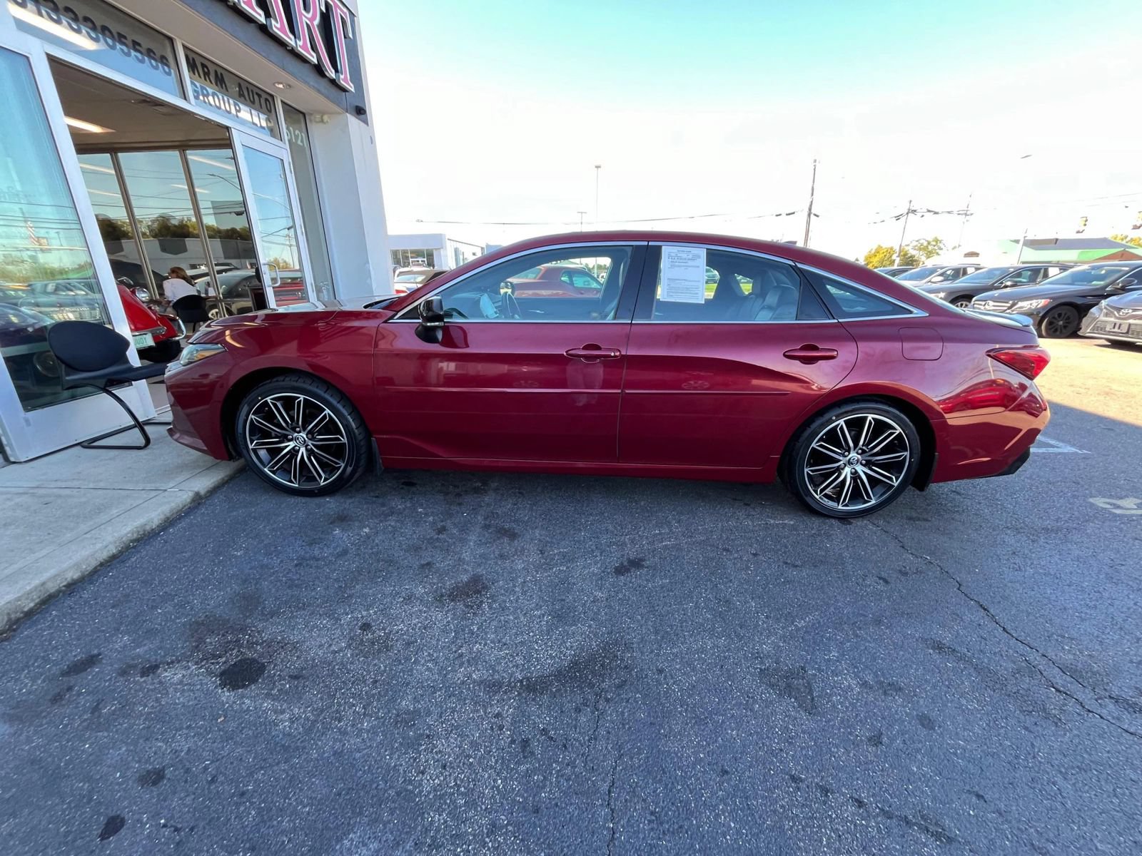 Used 2019 Toyota Avalon XSE FWD image 9