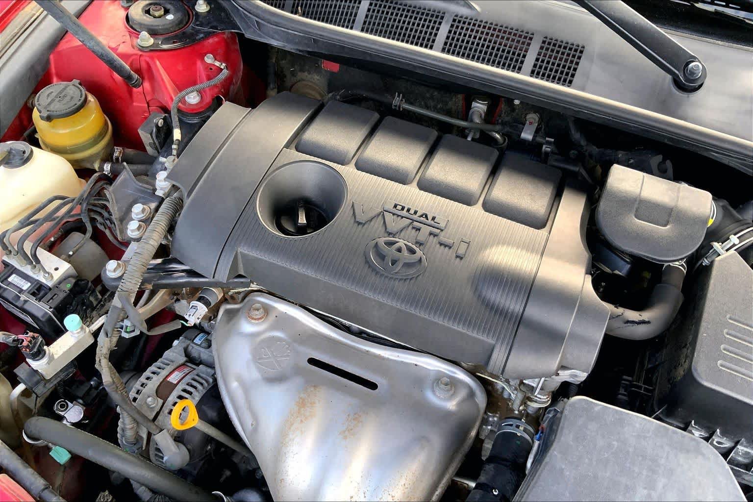 Used 2010 Toyota Camry LE FWD image 27