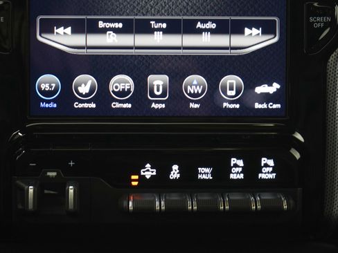 Used 2019 RAM 1500 Limited AWD/4WD image 16